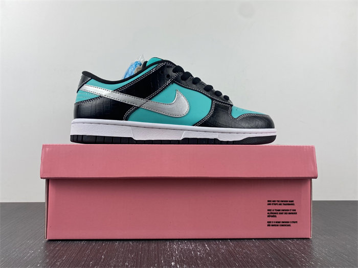 nike sb dunk low Di*m*nd s*pply co. aqua blue 304292-402