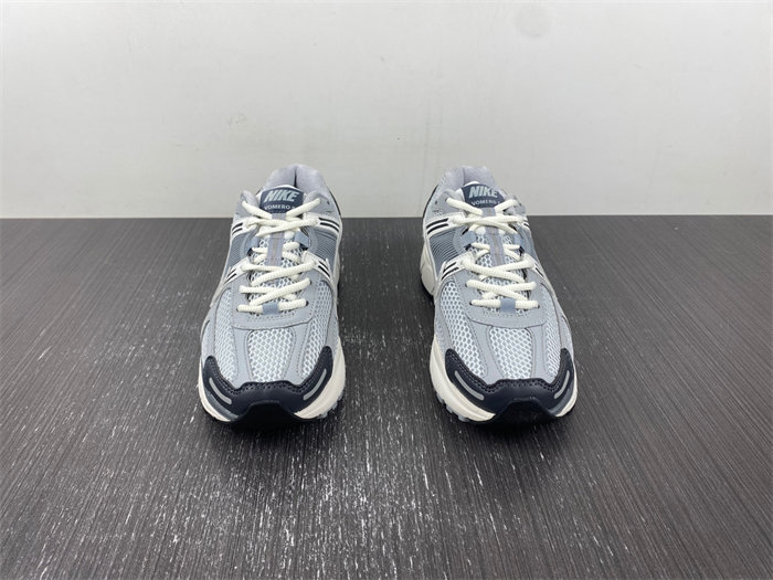 NIKE Air Zoom Vomero 5 FD9919-001