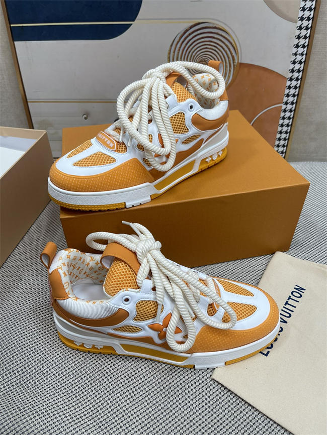 Lv Trainer Sneaker 33
