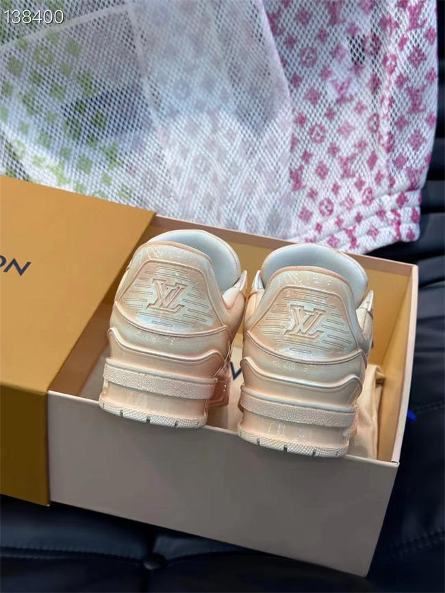 Lv Trainer Sneaker 68