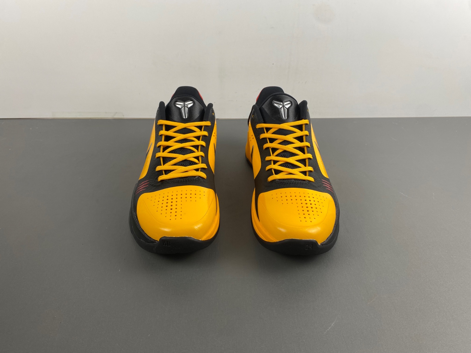 Nike Kobe 5 Protro Bruce Lee D4991-700
