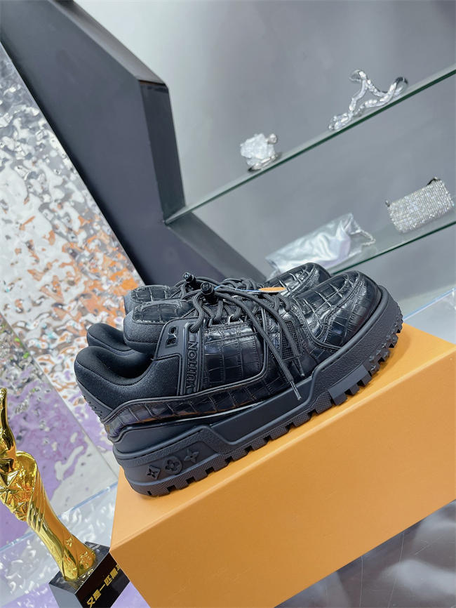 LV Trainer Maxi Sneaker