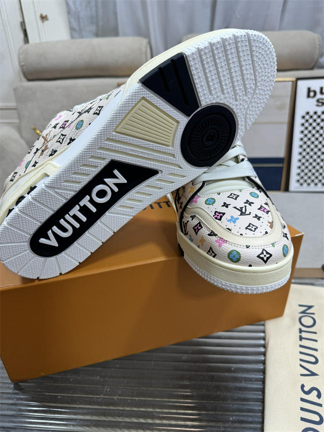 Lv Trainer Sneaker