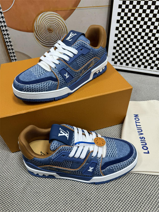 Lv Trainer Sneaker