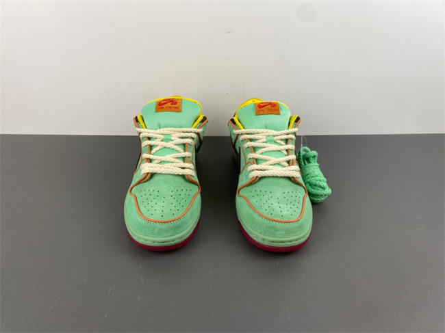 Nike SB Dunk Low Rodeo Tourmaline HF3058-300