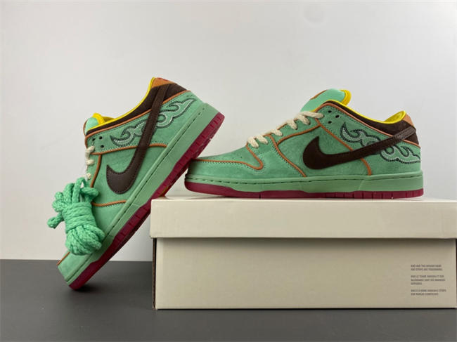 Nike SB Dunk Low Rodeo Tourmaline HF3058-300