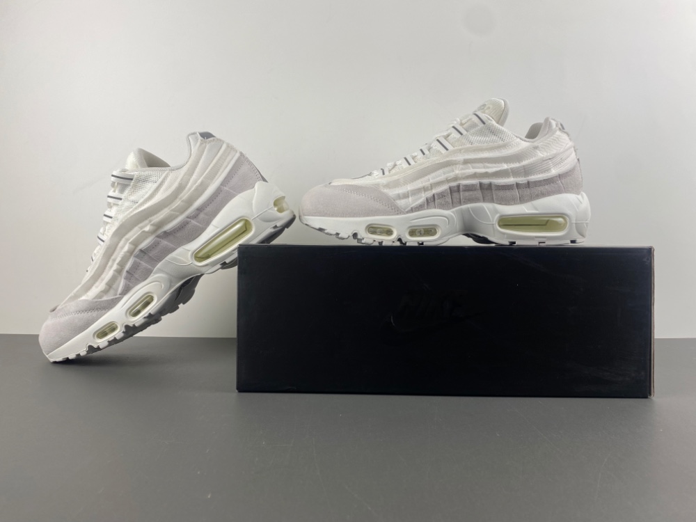 Nike Air Max 95 Comme des Garcons White CU8406-100