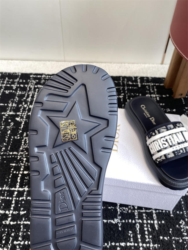 Dio Slipper