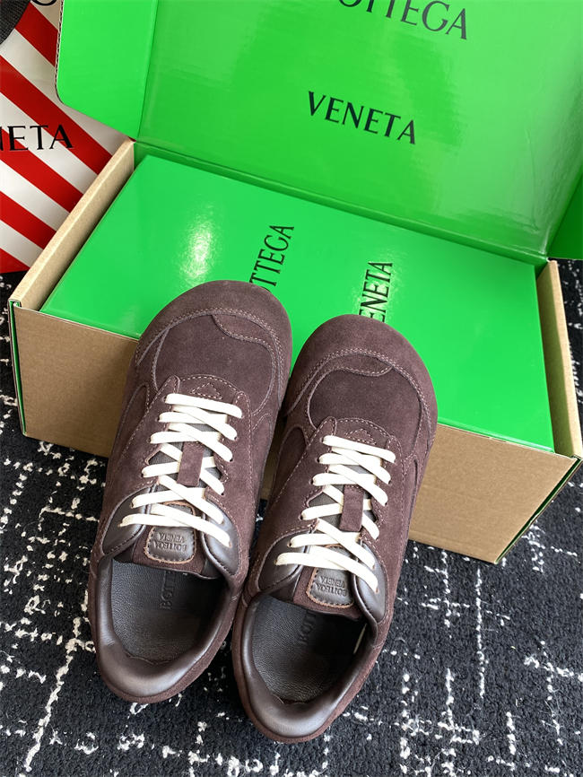 B0tt*ga Ven*ta Sneaker