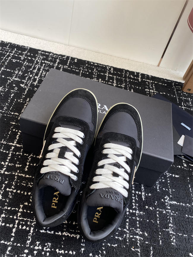 Pra*a Sneaker