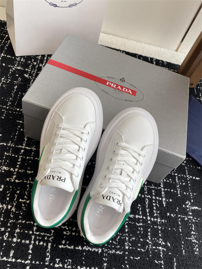 Pra*a Sneaker
