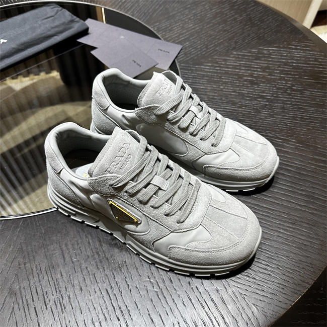 Pra*a Sneaker