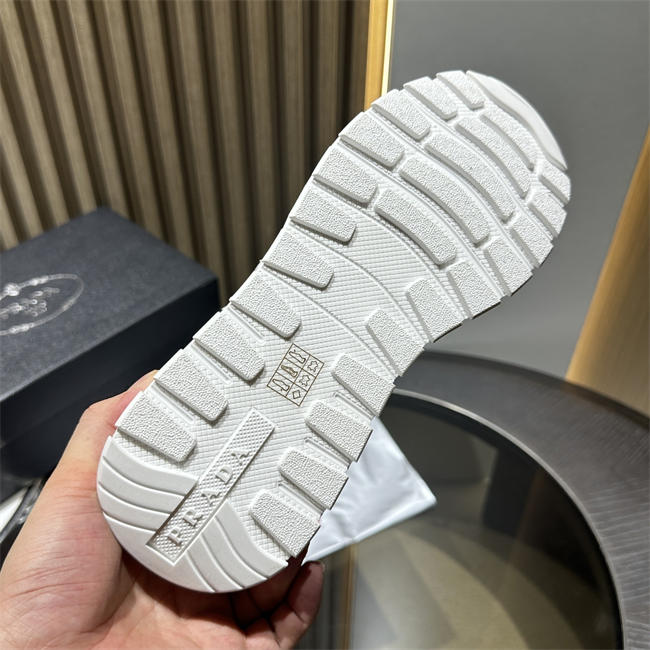 Pra*a Sneaker