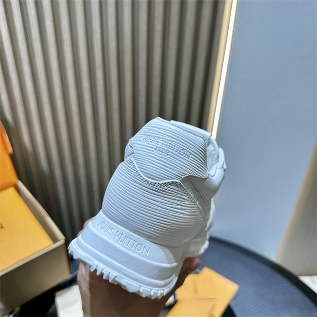 Lv Sneaker