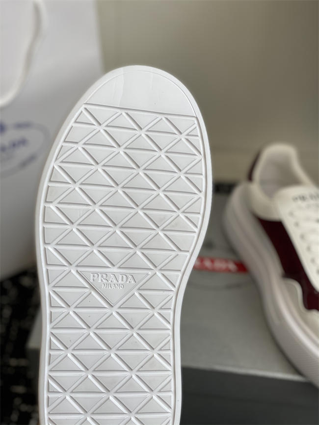 Pra*a Sneaker