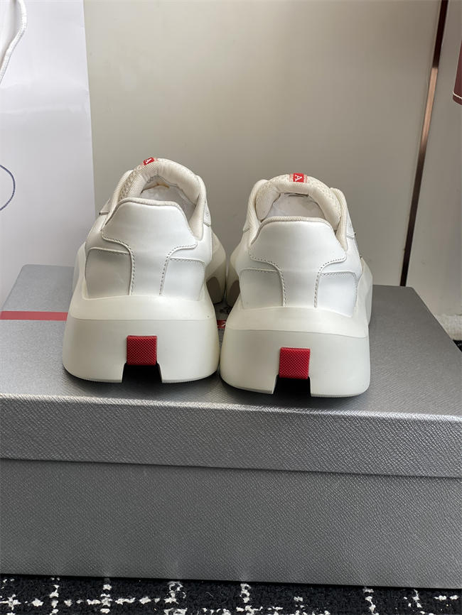 Pra*a Sneaker