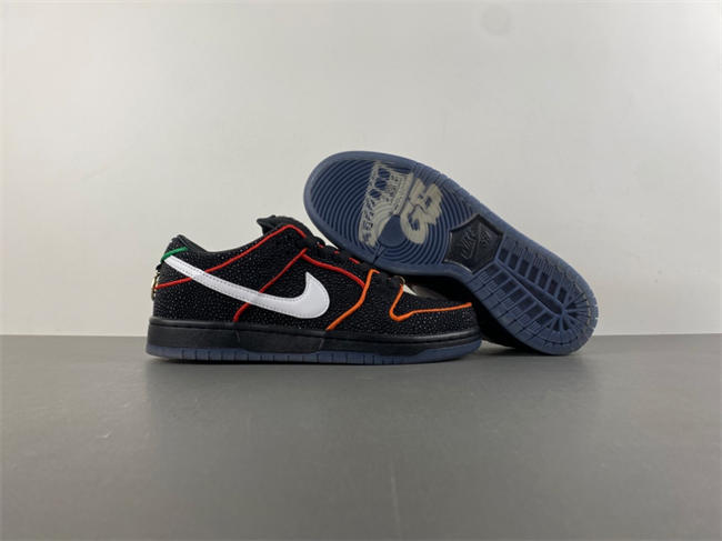Nike SB Dunk Low Bronx Girls Skate HV1664-001