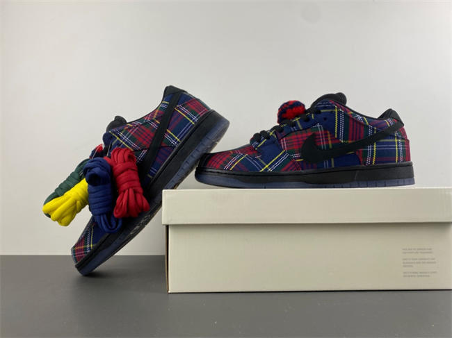 Nike SB Dunk Low “Nardwuar” II1493-600