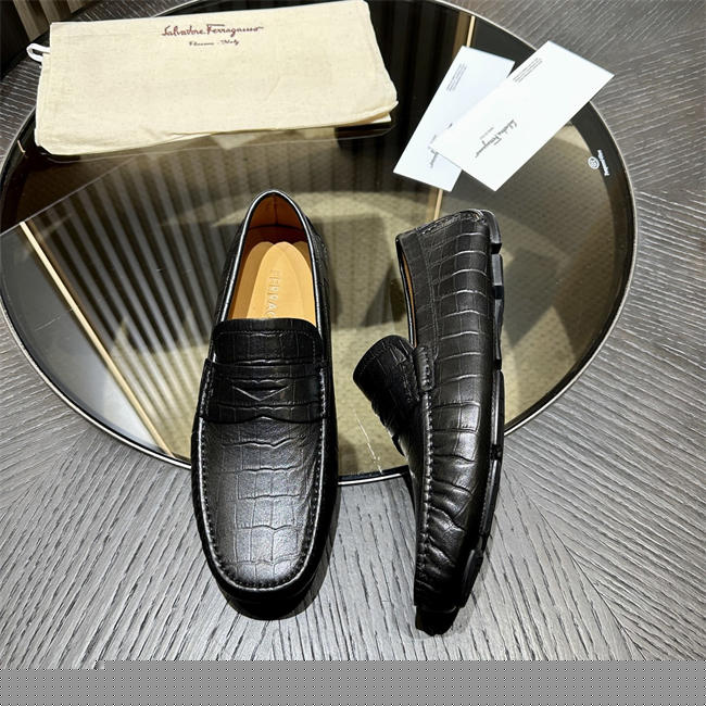 Ferragamo Loafer