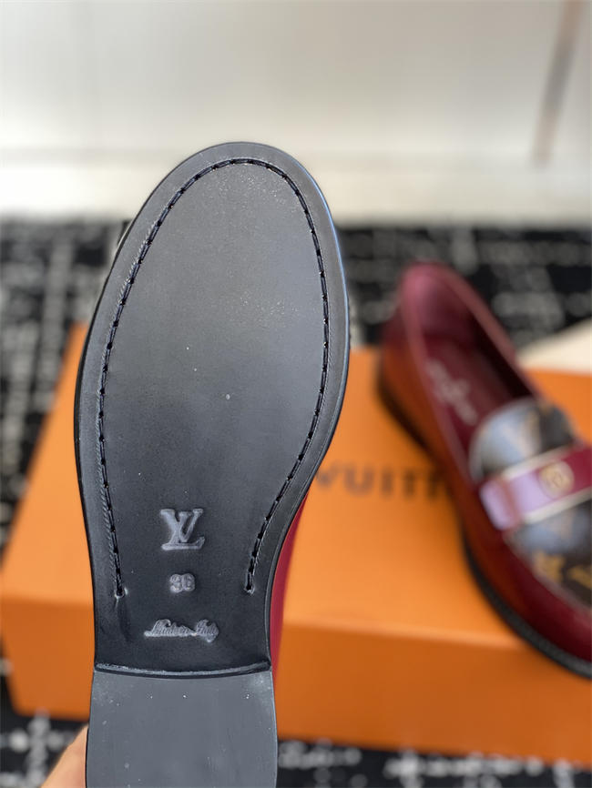 Lv Loafer 070