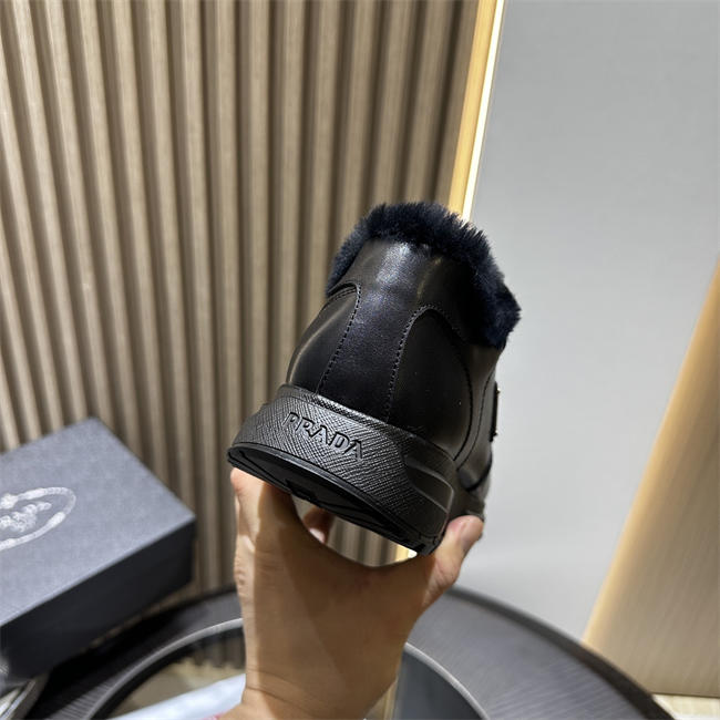 Pra*a sneaker037