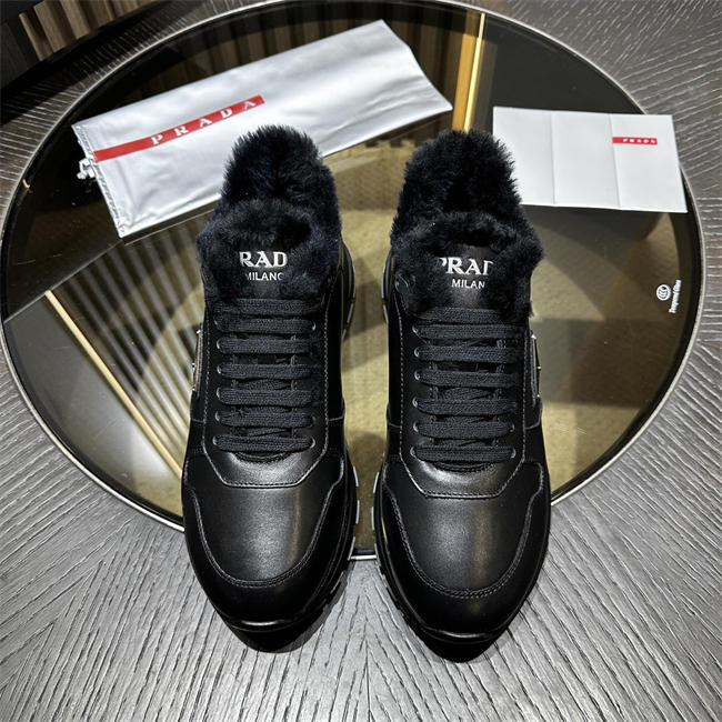 Pra*a sneaker037