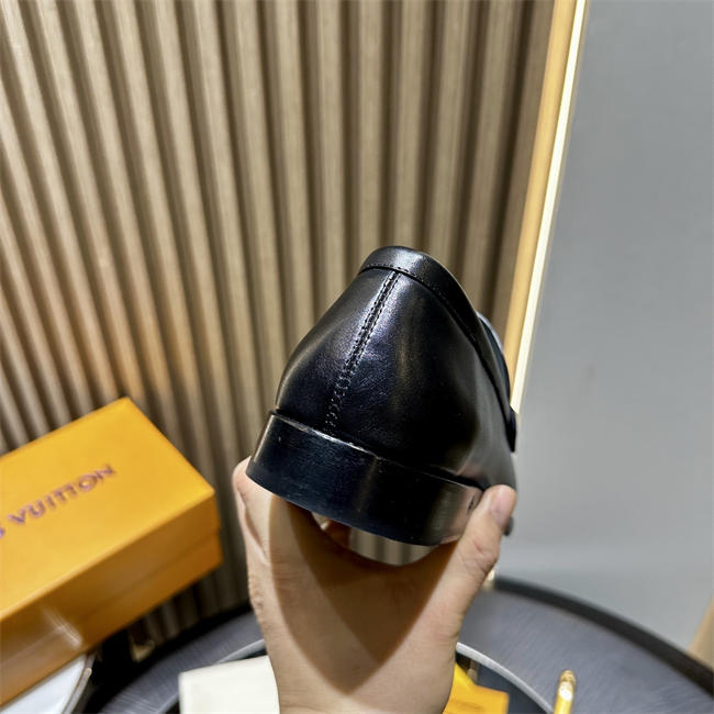Lv Loafer080