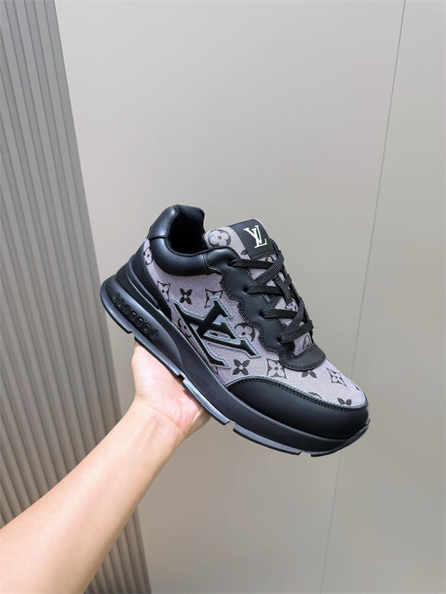 Lv Sneaker