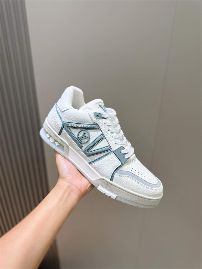Lv Sneaker