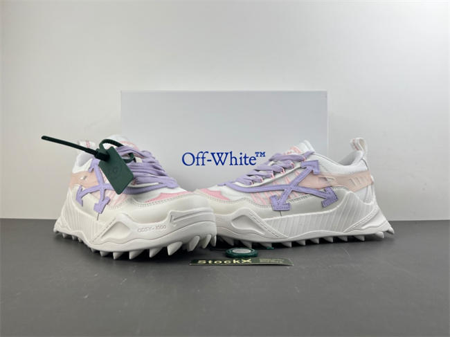 Off-White c/o Virgil Abloh