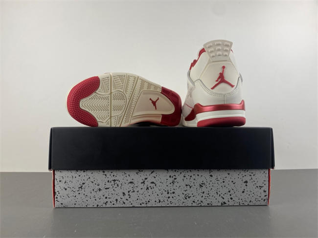 Air Jordan 4 Valentine