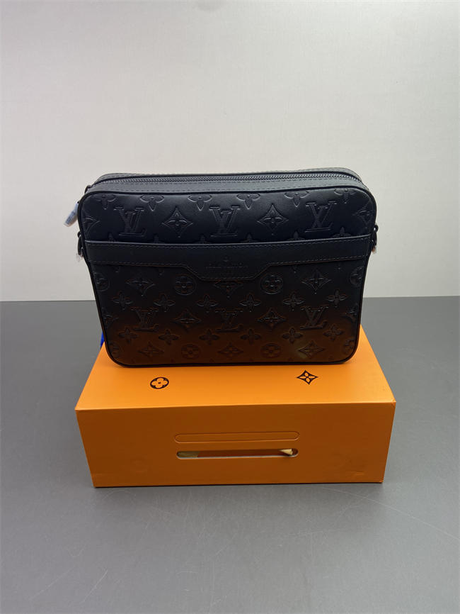 LV Trio Messenger
