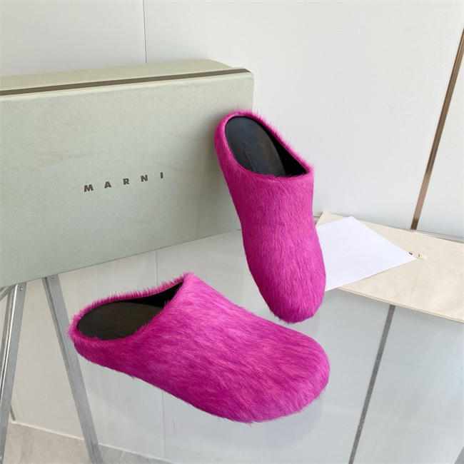 Ma*n1 Slipper