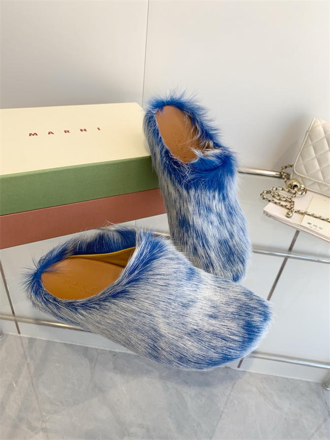 Ma*n1 Slipper