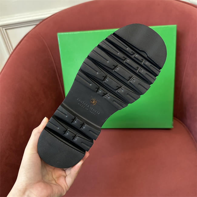 B0tt*ga Ven*ta Boot
