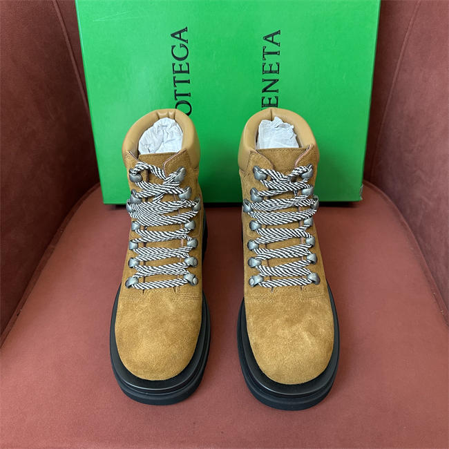 B0tt*ga Ven*ta Boot