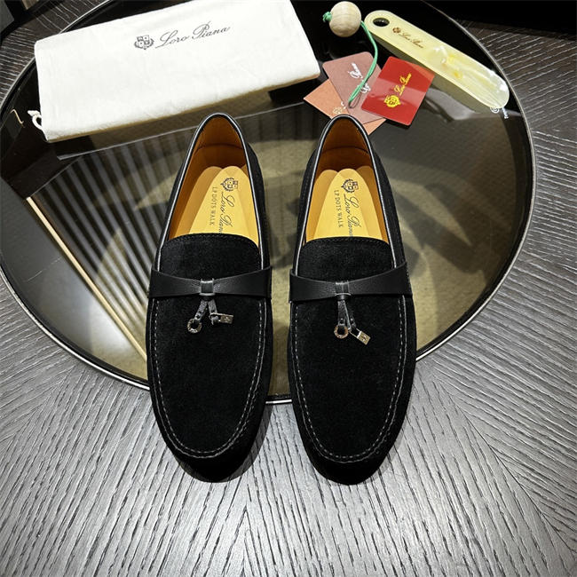 L0r0 P1ana Loafer