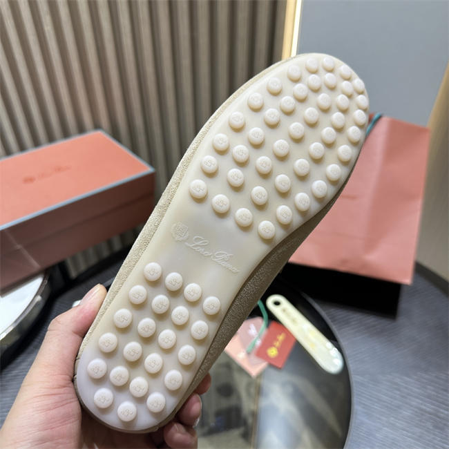 L0r0 P1ana Loafer