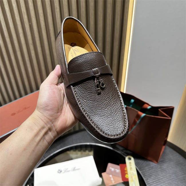 L0r0 P1ana Loafer