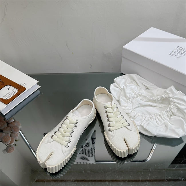 Ma1s0n Marg*e1a Tabi 156