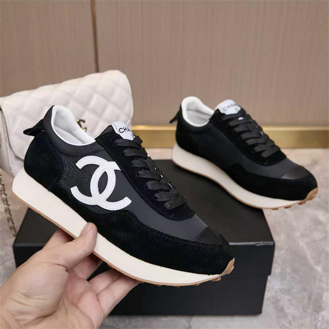 Chanal Sneakers