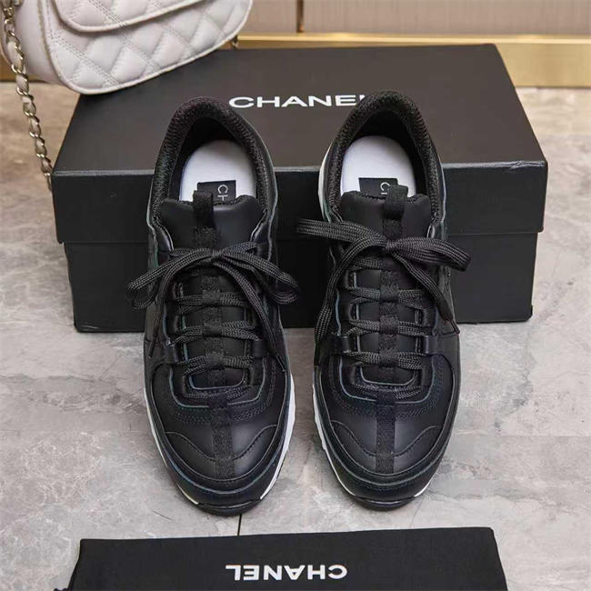 Chanal Sneakers