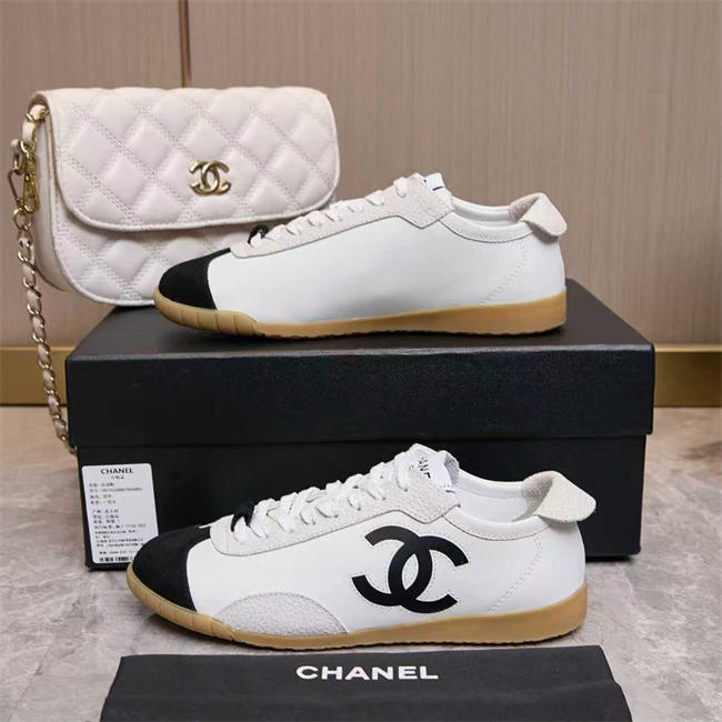 Chanal Sneakers