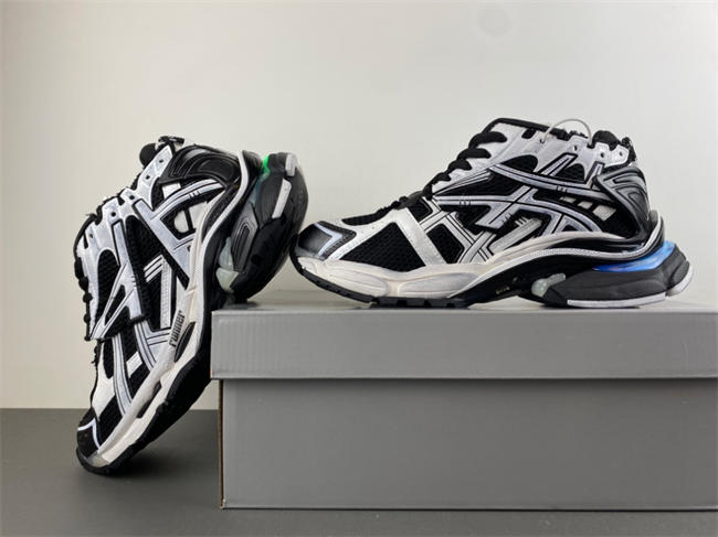 Ba1en*iaga RUNNER LED