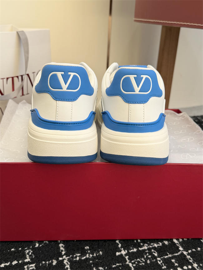 Va1e*ntin0 Sneakers