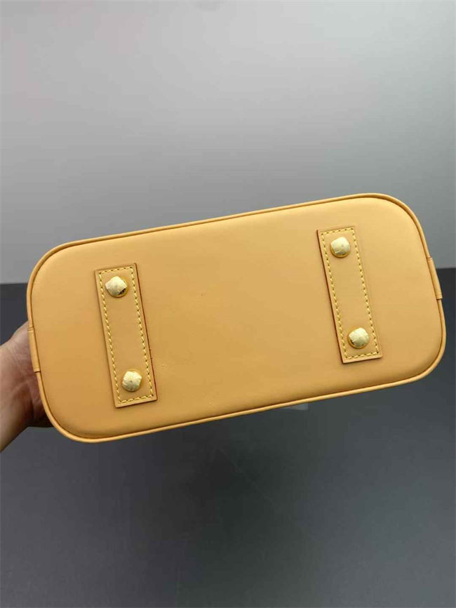 L0vis Vvtt0n Monogram Alma BB Rose Ruban