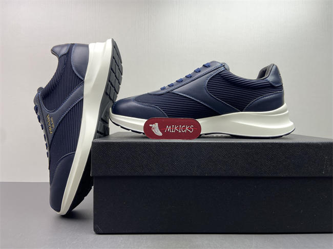 Pra*a Sneaker