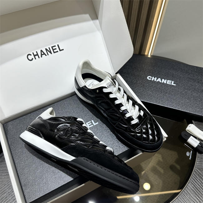 Chanal Sneakers