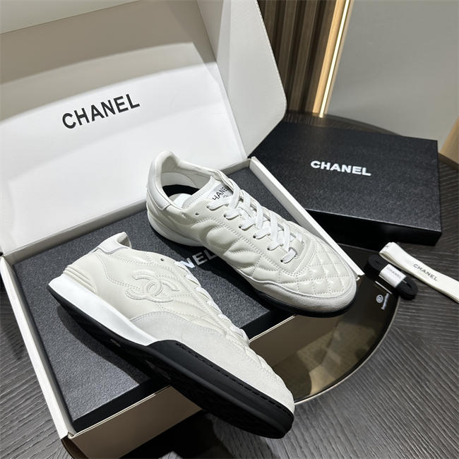 Chanal Sneakers