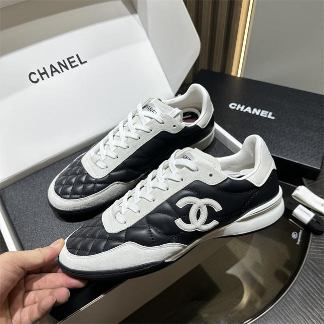 Chanal Sneakers